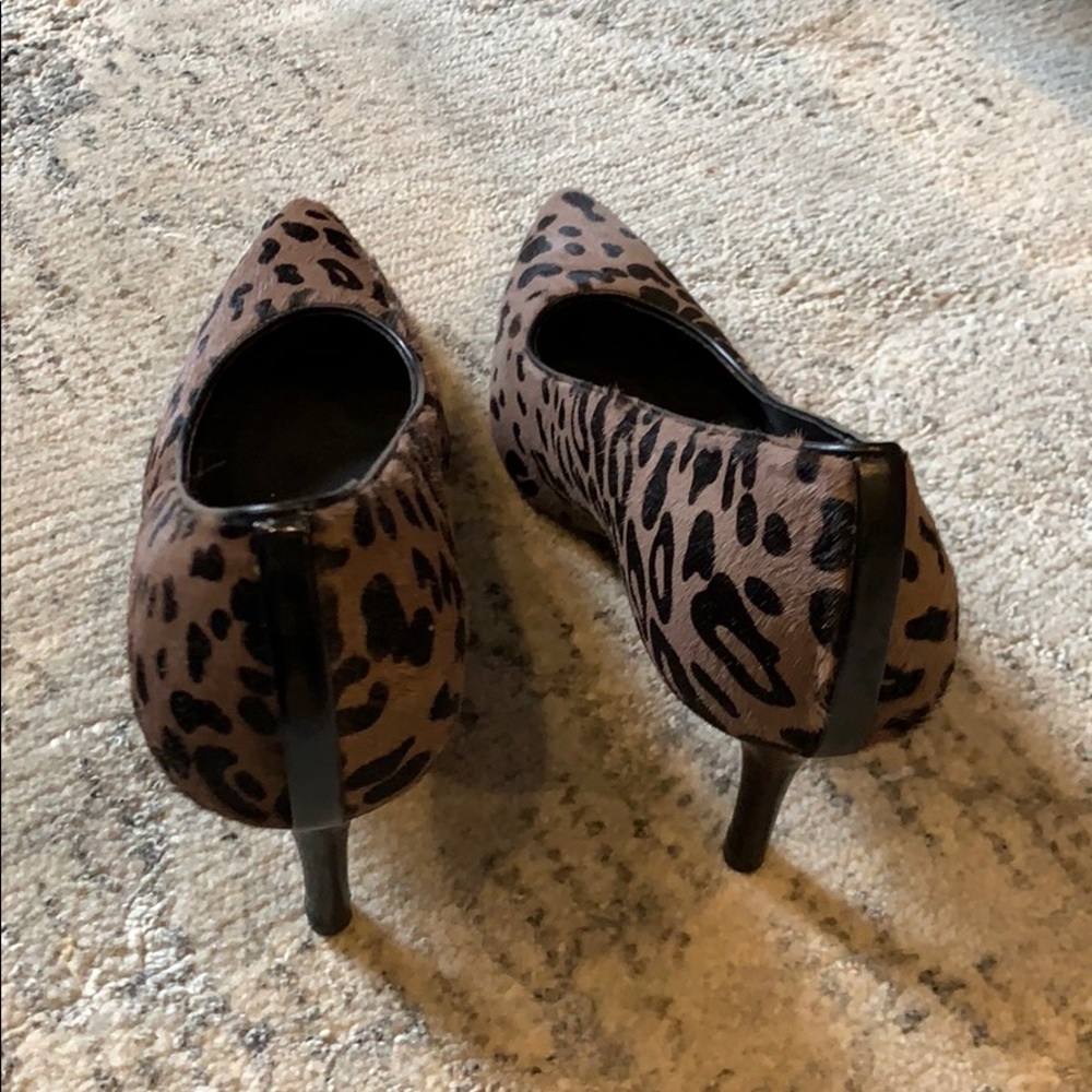 Stuart Weitzman - Picture 2 of 2